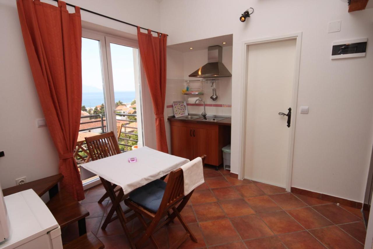 Apartments By The Sea Gradac, Makarska - 6661 Gradac  Esterno foto