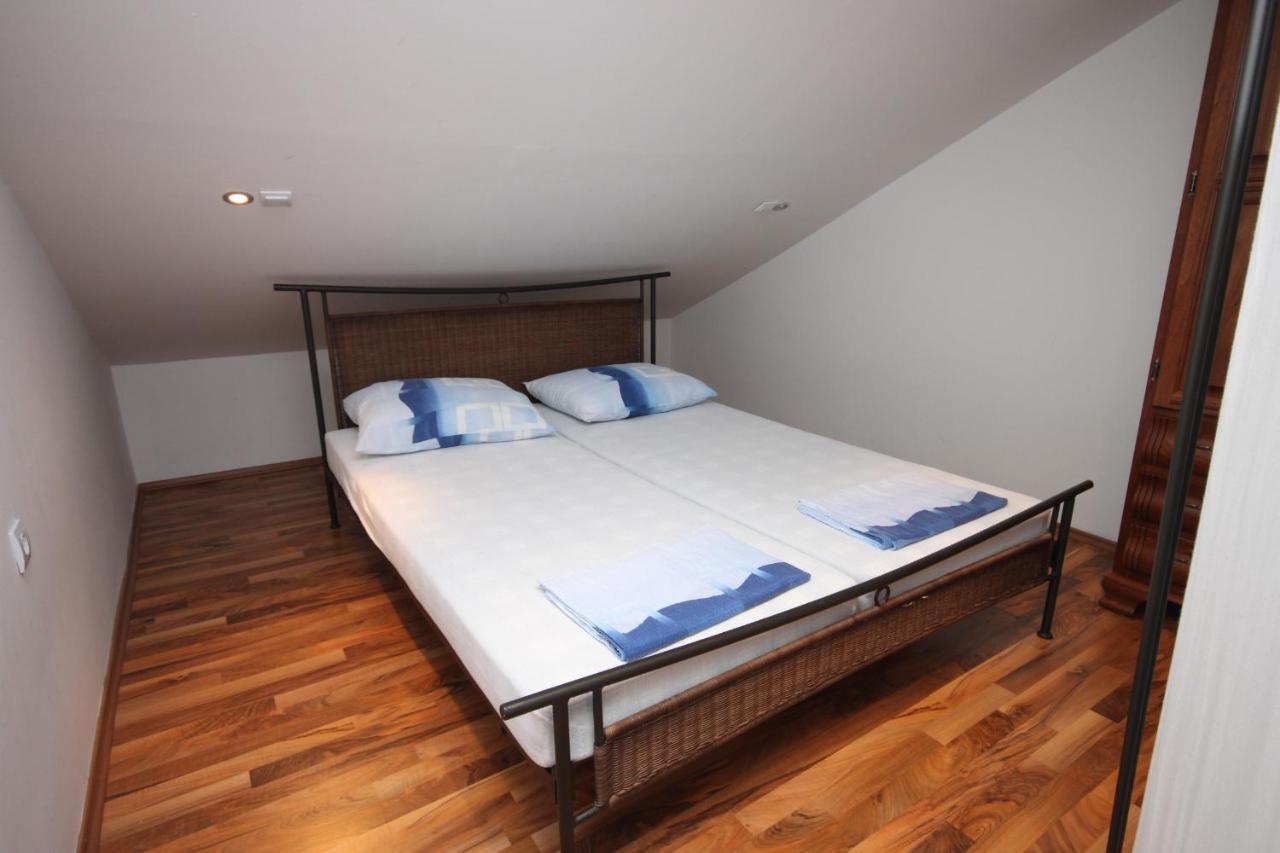 Apartments By The Sea Gradac, Makarska - 6661 Gradac  Esterno foto